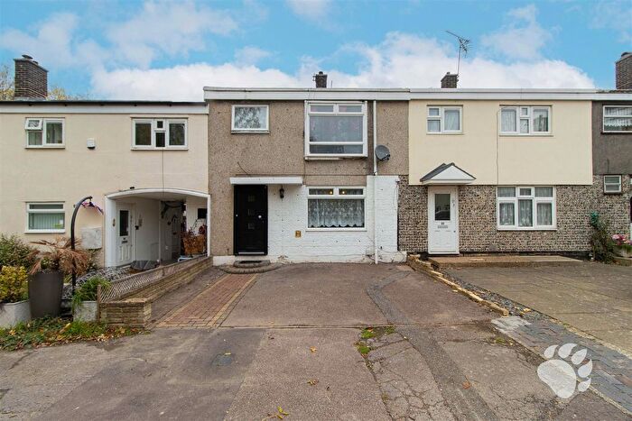 3 Bedroom Terraced House For Sale In Audley Way, Basildon, SS14