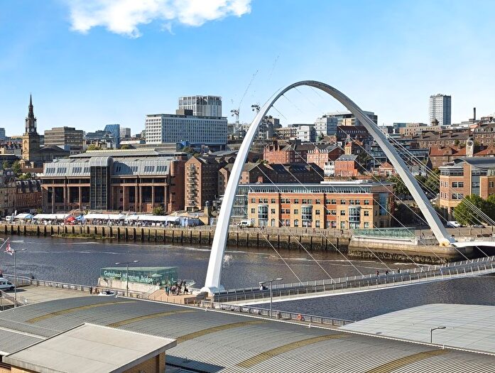 2 Bedroom Flat For Sale In Baltic Quay, Gateshead, Tyne And Wear, NE8