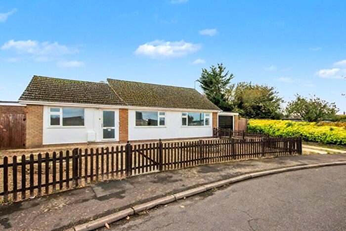 3 Bedroom Detached Bungalow For Sale In Fir Close, Heacham, PE31