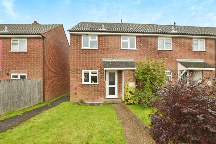 2 Bedroom End Of Terrace House For Sale In Bushy Royds, Ashford, Kent, TN24