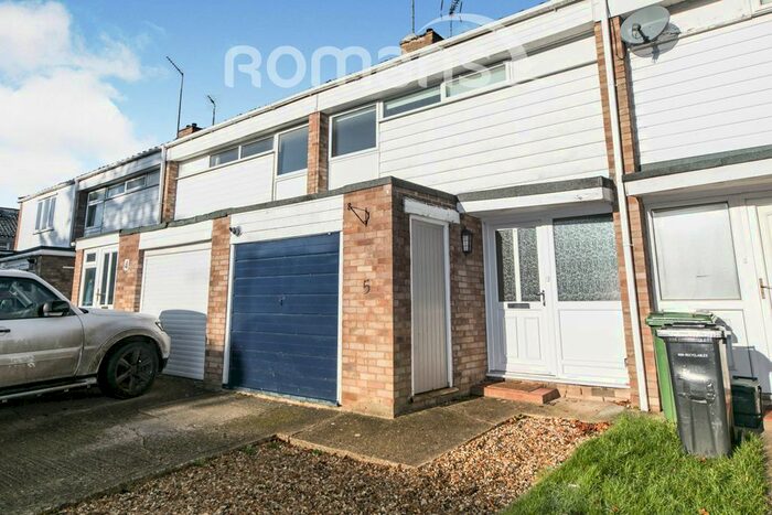3 Bedroom Terraced House To Rent In Maple Close, Sonning Common, Reading, RG4