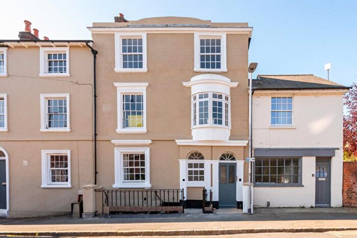 2 Bedroom Apartment To Rent In Baker Street, Reading, RG1