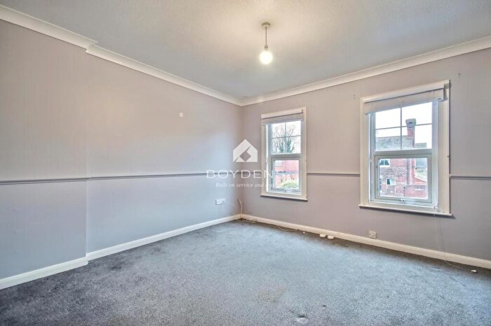 1 Bedroom Flat To Rent In High Street, Kelvedon, Essex, CO5