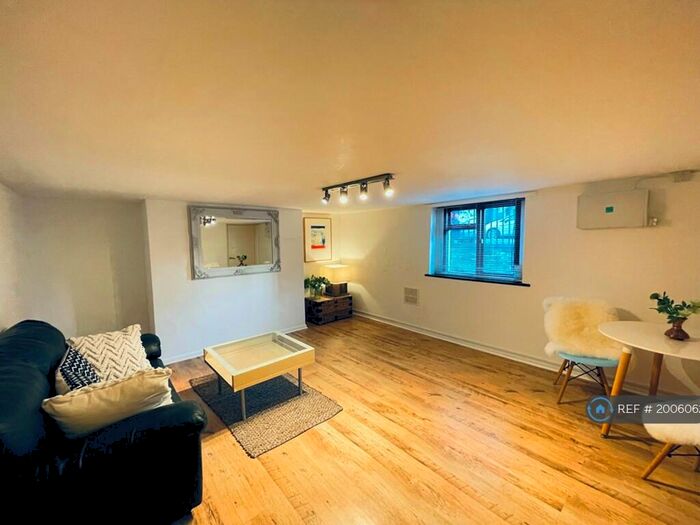 1 Bedroom Flat To Rent In Portland Street, King's Lynn, PE30