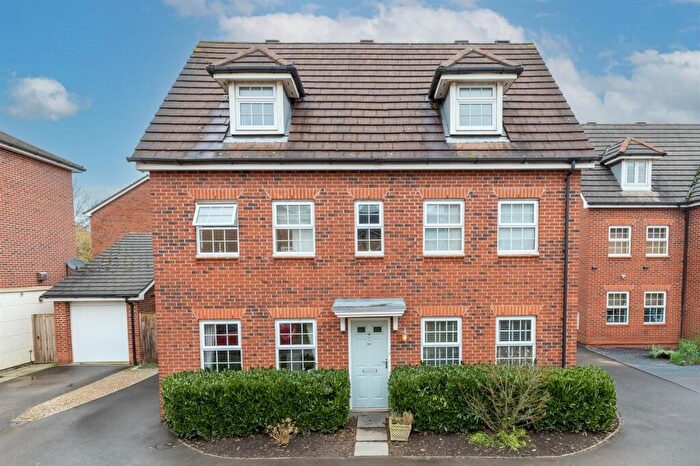 5 Bedroom House For Sale In Horton Way, Stapeley, CW5