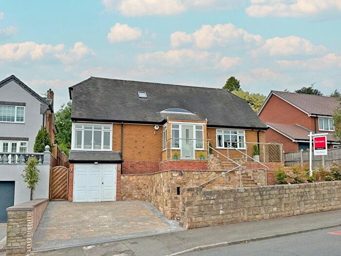 4 Bedroom Detached House For Sale In Cotwall End Road, Dudley, DY3