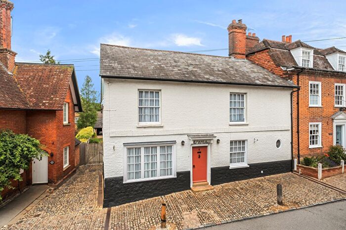 3 Bedroom Detached House For Sale In High Street, Chipstead, TN13