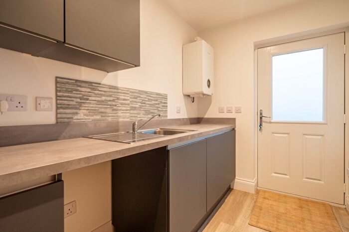 5 Bedroom Detached House For Sale In Chalk Grove, Kendal, LA9