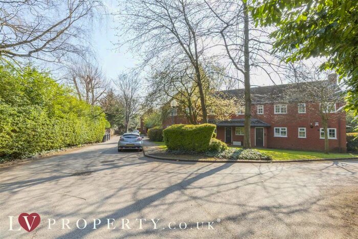 2 Bedroom Flat To Rent In Gilldown Place, Birmingham, B15