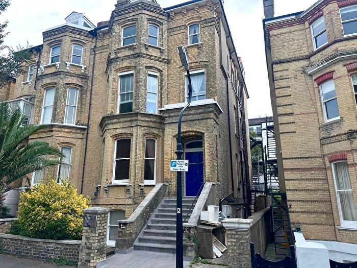 2 Bedroom Property To Rent In Second Avenue, Hove, BN3