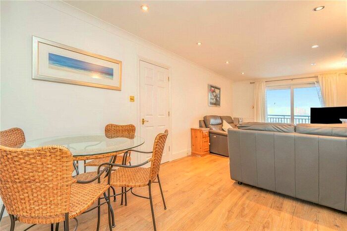 2 Bedroom Apartment To Rent In Southampton, Hampshire, SO17