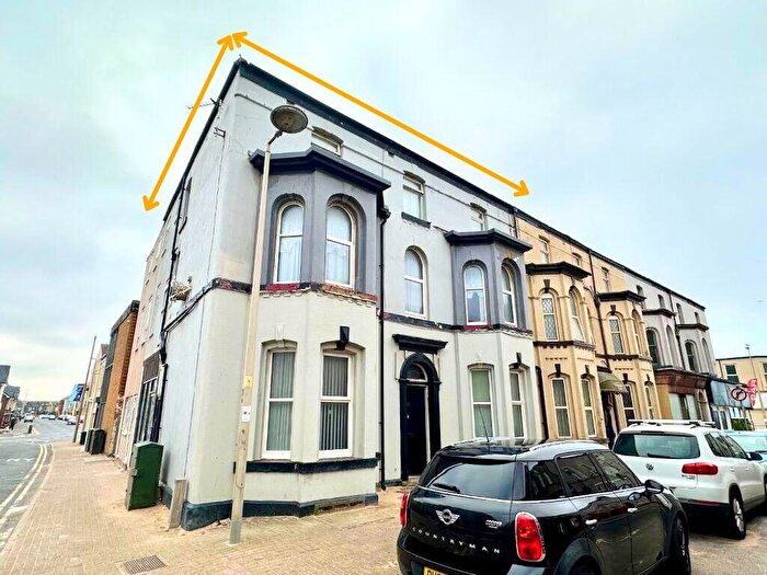 16 Bedroom End Of Terrace House For Sale In Bairstow Street, Blackpool, FY1