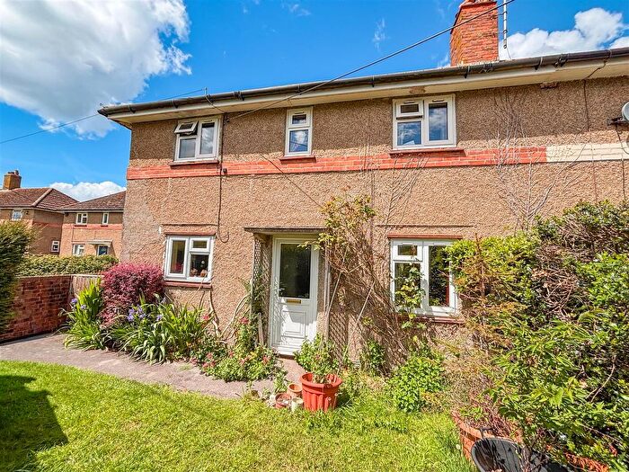 3 Bedroom Semi-Detached House For Sale In Queens Road, Bridport, DT6