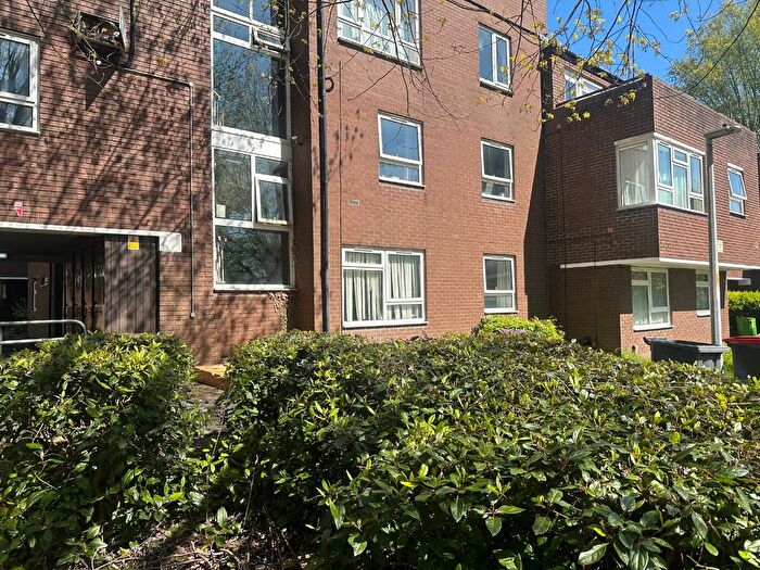 2 Bedroom Maisonette For Sale In Boulton Grange, Telford, Shropshire, TF3