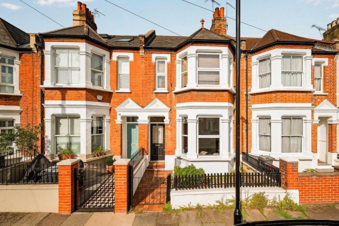 1 Bedroom Flat To Rent In Eastbury Grove, London, W4