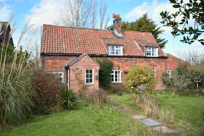 2 Bedroom Cottage For Sale In Bathley Lane, Little Carlton, Newark, NG23