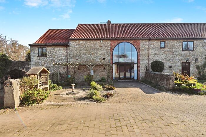 3 Bedroom Barn Conversion For Sale In Wilsic Road, Wilsic, Doncaster, DN11
