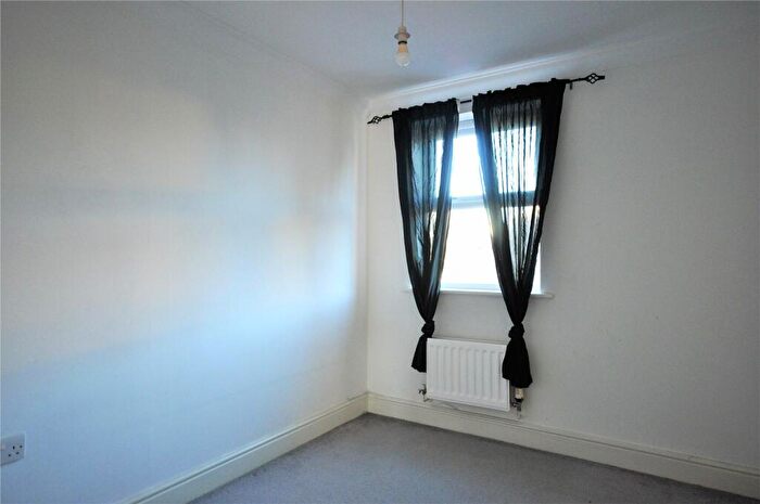2 Bedroom Apartment To Rent In Godwin Court, Swindon, SN1