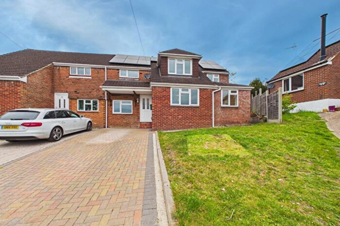 3 Bedroom Semi Detached House For Sale In Caves Farm Close, Sandhurst, Berkshire, GU47