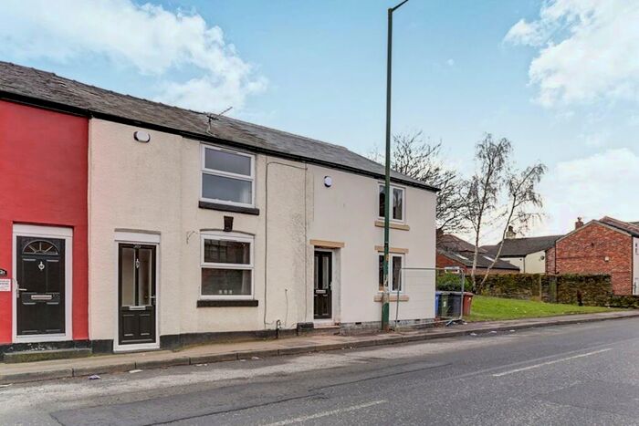 2 Bedroom Terraced House To Rent In Stockport Road, Hyde, Cheshire, SK14