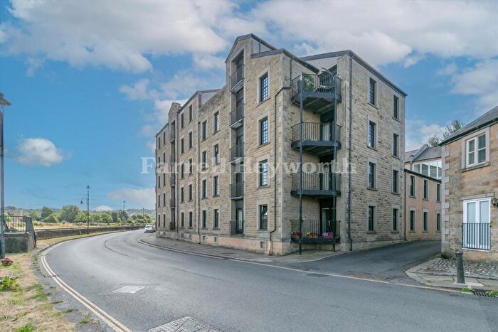 2 Bedroom Flat For Sale In River Street, Lancaster, LA1