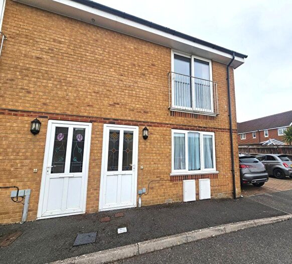 1 Bedroom Flat To Rent In Memorial Mews Hawkinge, CT18