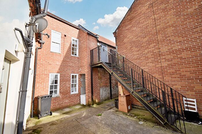 1 Bedroom Flat For Sale In Market Place, Stokesley, Middlesbrough, TS9