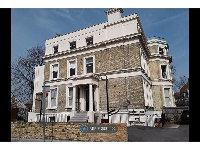 1 Bedroom Flat To Rent In Streatham Common, London, SW16