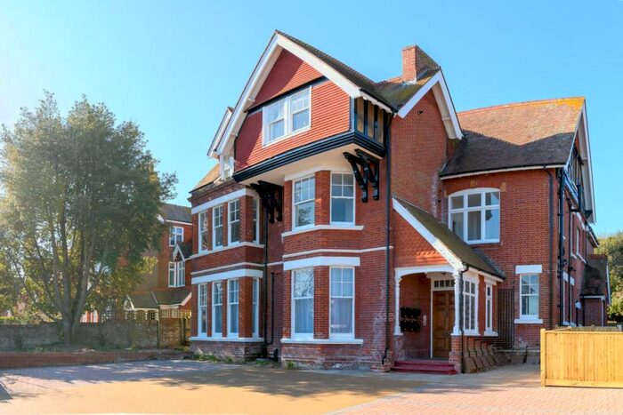 2 Bedroom Apartment To Rent In Denton Road, Eastbourne, BN20