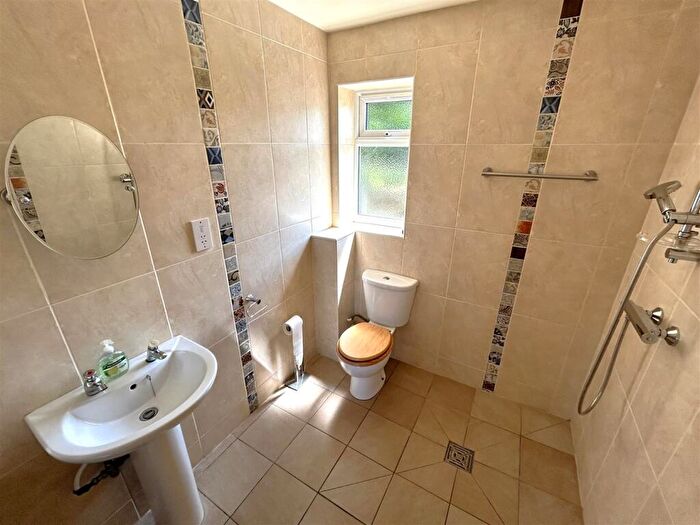 1 Bedroom Semi-Detached Bungalow To Rent In Bristol Road, Chippenham, SN15