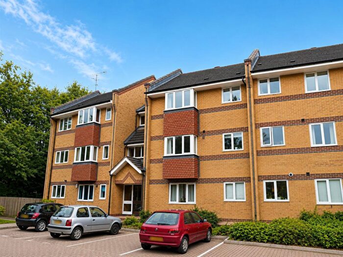 2 Bedroom Flat To Rent In Wheeler Court, Tilehurst, Reading, Berkshire, RG31