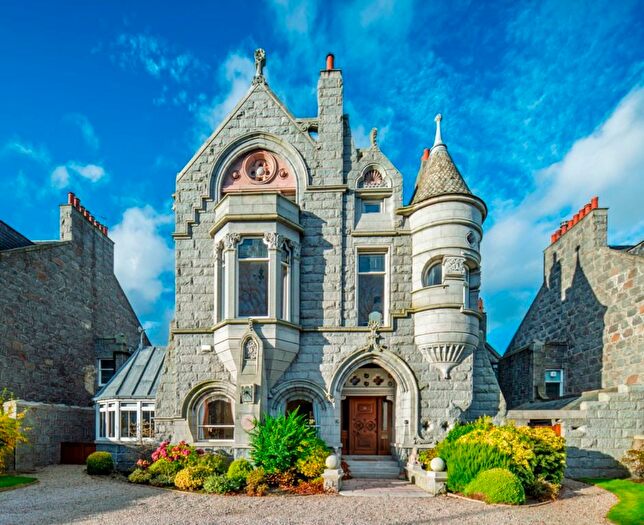 6 Bedroom Detached House To Rent In Queens Road, West End, Aberdeen, AB15