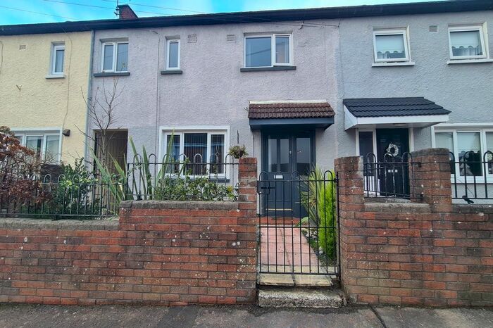4 Bedroom Terraced House For Sale In Silverstream Crescent, Belfast, County Antrim, BT14