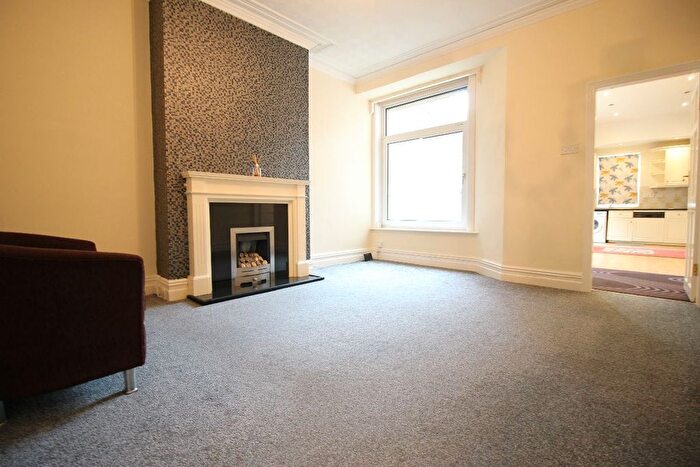 5 Bedroom Terraced House To Rent In Revidge Road, Blackburn, BB1