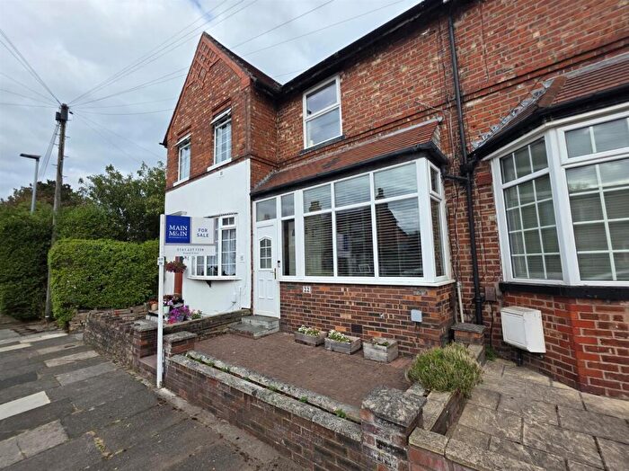 3 Bedroom Terraced House For Sale In Trenchard Drive, Moss Nook, M22