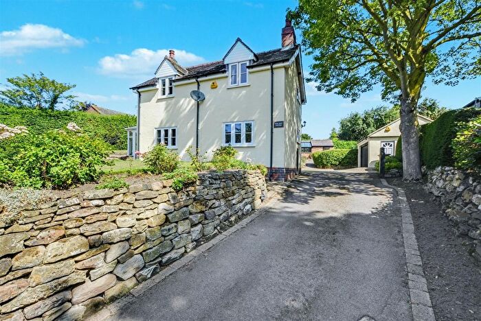 3 Bedroom Detached House For Sale In Morley Lane, Stanley, Derbyshire, DE7