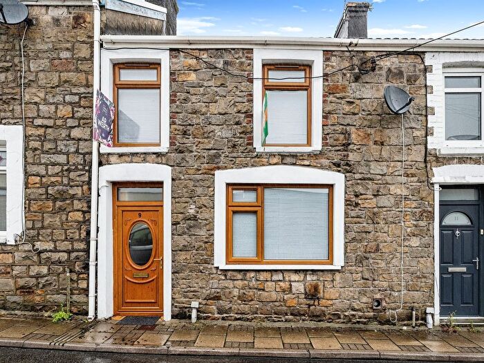 3 Bedroom Property To Rent In Rock Street, Aberkenfig, Bridgend, CF32