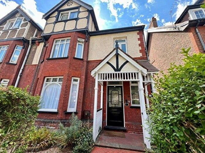 1 Bedroom Flat To Rent In Beech House Road, Croydon, CR0