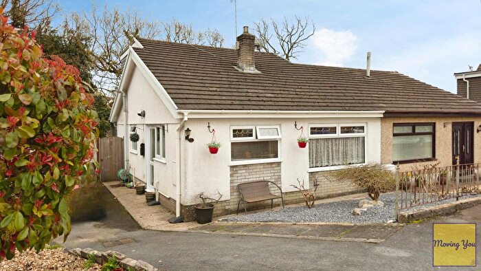 3 Bedroom Semi-Detached Bungalow For Sale In Pen-Yr-Alltwen Park, Rhos, SA8