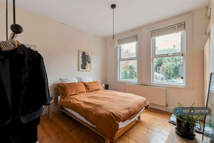 2 Bedroom End Of Terrace House To Rent In Mersey Road, London, E17