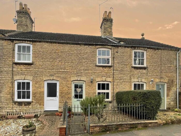 2 Bedroom Terraced House To Rent In Empingham Road, Stamford, PE9