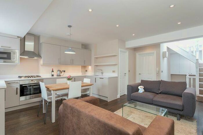 1 Bedroom Apartment To Rent In Boutflower Road, London, SW11