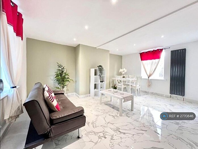 3 Bedroom Semi Detached House To Rent In Second Avenue, Chester Le Street, DH2