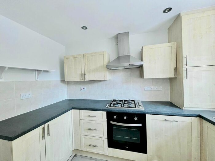 3 Bedroom Mews House To Rent In Orchard Mews, Hornsea, YO25