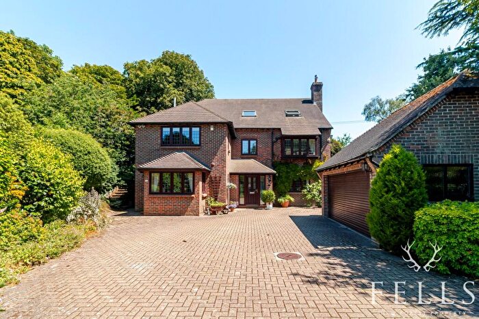 4 Bedroom Detached House For Sale In Christchurch Road, Ringwood, BH24