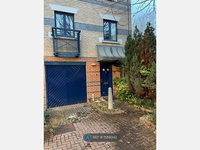 3 Bedroom End Of Terrace House To Rent In Ryder Drive, London, SE16
