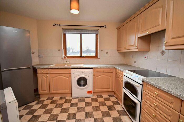 2 Bedroom Flat To Rent In Alltan Place, Culloden, Inverness, IV2