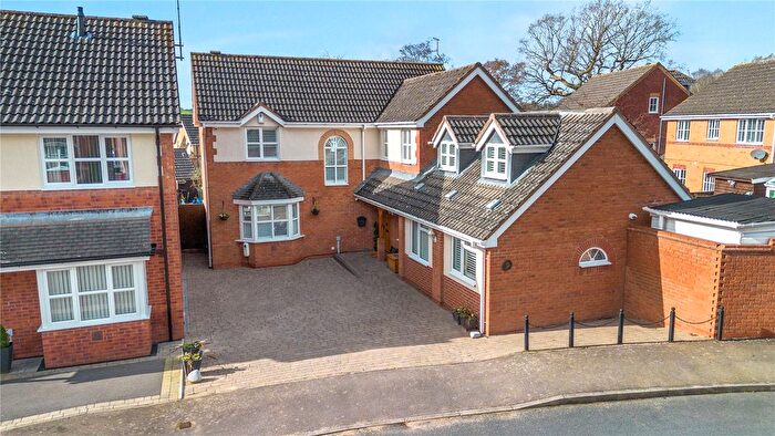 5 Bedroom Detached House For Sale In Findon Close, Redditch, Worcestershire, B97