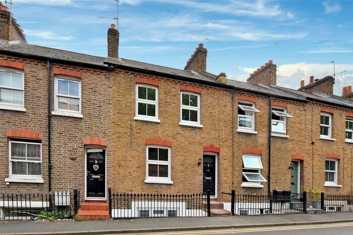 2 Bedroom Terraced House To Rent In Dagmar Road, Windsor, Berkshire, SL4