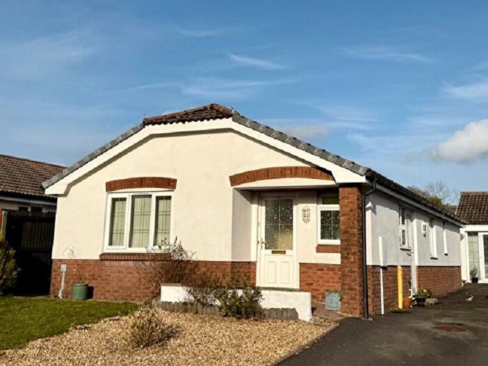 3 Bedroom Detached Bungalow For Sale In Gilfach Y Gog, Penygroes, Llanelli, Carmarthenshire., SA14